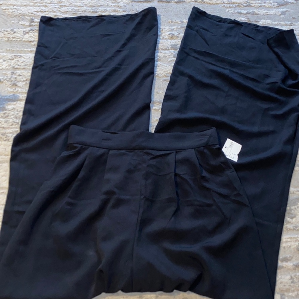 Black dress pants/ trousers